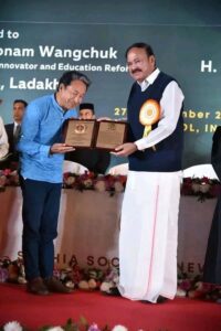 938c0b48 3c5c 4285 bcb0 ae1b6830f5d8